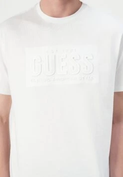 Guess EMBOSSED LOGO TEE - Print T-shirt - Pure White -Guess Clothing Sale deb1203950a345a28abe73e3b7a6cc4b