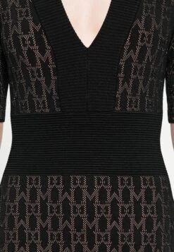 BILLIE V NECK DRESS - Jumper Dress - Black -Guess Clothing Sale dec7ba7024844684a7eaa40587fdd90c