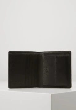 Guess New Boston- Wallet - Schwarz -Guess Clothing Sale e15e732ccb74466cbe89a65b3aefc0e3