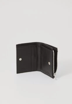 Guess MILANO BIFOLD TOP ZIP - Wallet - Black -Guess Clothing Sale e2a62ab0947c4043a8faee3af003a94f