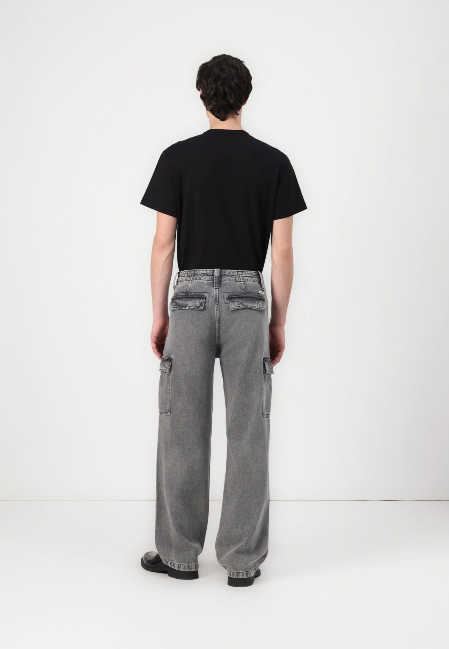 PANT UNISEX - Relaxed Fit Jeans - Go Tinted Grey Wash 2 PANT UNISEX - Relaxed Fit Jeans - Go Tinted Grey Wash - Image 2