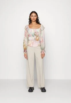 Guess Azura Ruffle Top - Blouse 7 Guess Azura Ruffle Top - Blouse -Guess Clothing Sale e5d98f95be9b45e083047fa931c881a5