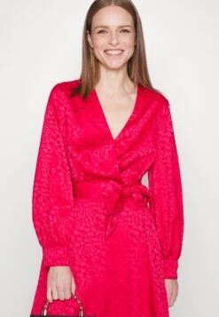 Guess Brielle Leopard Dress - Day Dress - Fruit Juice Pink -Guess Clothing Sale e96be2068c994ea7b8dec8a2eb441f9b