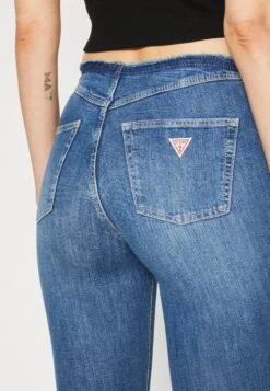 Guess Pop 90S - Flared Jeans - The Lima -Guess Clothing Sale ebb758f33925433f9e45d1e6a6f84b35