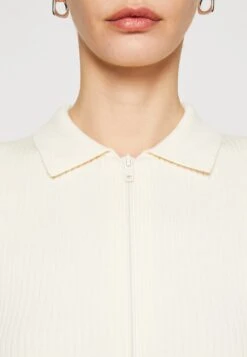 Go Lyla Sweater - Cardigan - Sandy Shore -Guess Clothing Sale ed0ba8d209ed4ea285d113137141ffe5