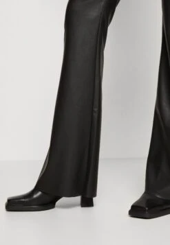 Hype Skinny Flare Pant - Trousers - Jet Black -Guess Clothing Sale ee2b340c19b2405690f0544ddeacbc61