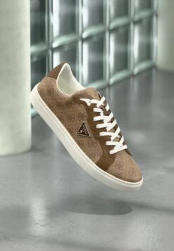 Guess TODI 3 - Trainers - Beige/brown