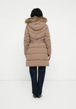 Guess FATEMA BELTED PUFFER - Winter Coat - Taupe -Guess Clothing Sale f07a51998586432da2631773e242354a
