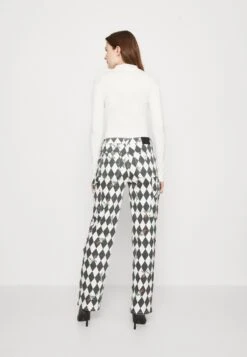 Go Rose Diamond Carpenter Pant - Relaxed Fit Jeans - Jet Black Multi -Guess Clothing Sale f237c88ba29e4a6bb25a7d254fac5ab2