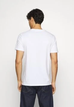 Guess Print T-Shirt - True White -Guess Clothing Sale f41d59368ca94522bcfc4a390ca9c50b