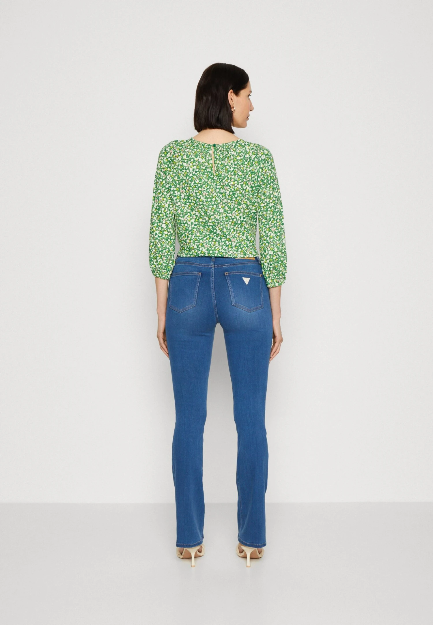 Guess Flared Jeans - Silky Mid 3 Guess Flared Jeans - Silky Mid - Image 3