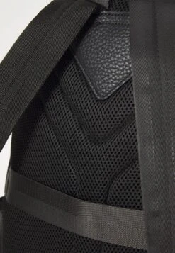 Guess TORINO ROUNDED BACKPACK - Rucksack - Black -Guess Clothing Sale fa56c28e28ba4f86bd36e5e64f73ab61